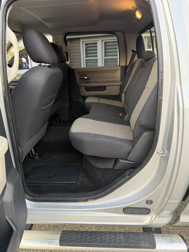 Used 2011 RAM 2500 SLT w/ Luxury Group AWD/4WD image 23