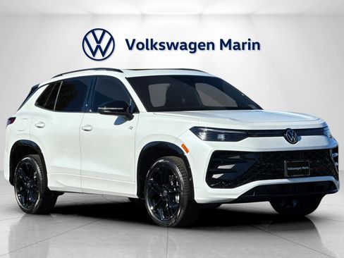 New 2026 Volkswagen Tiguan SE R-Line image 7