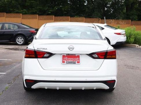 Certified 2025 Nissan Altima 2.5 SV FWD image 6