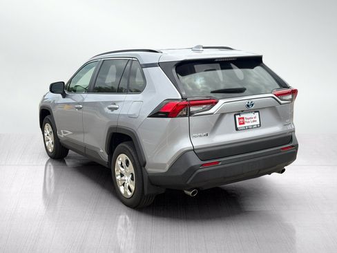 Used 2024 Toyota RAV4 LE AWD/4WD image 3