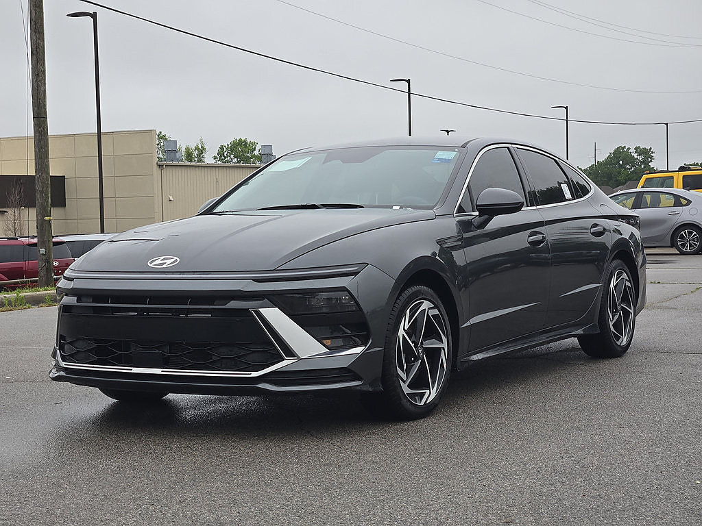 New 2026 Hyundai Sonata SEL FWD image 3