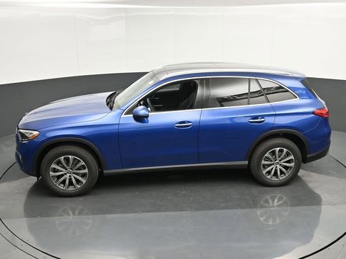 New 2025 Mercedes-Benz GLC 300 GLC 300 image 35