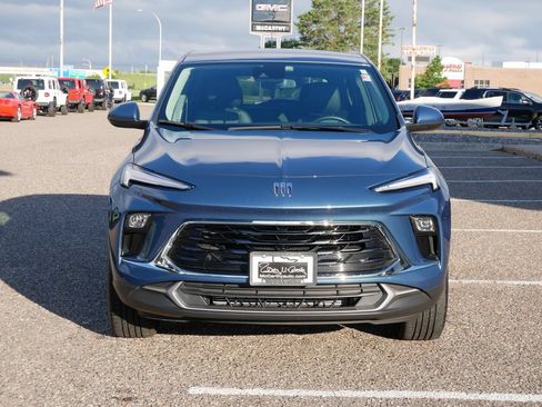 Used 2024 Buick Encore GX Preferred AWD/4WD image 4