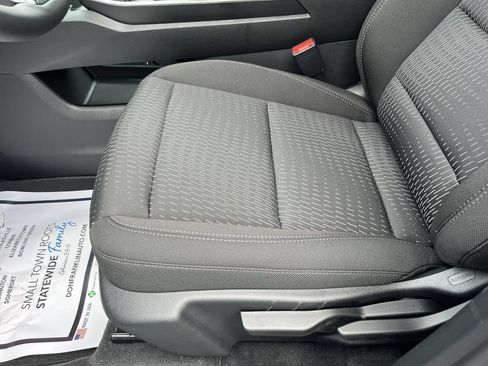 New 2026 Chevrolet Equinox LT w/ Safety and Technology Package FWD image 12