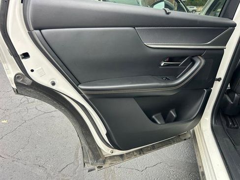 Certified 2025 MAZDA CX-70 Plug-In Hybrid w/ Premium Pkg image 11