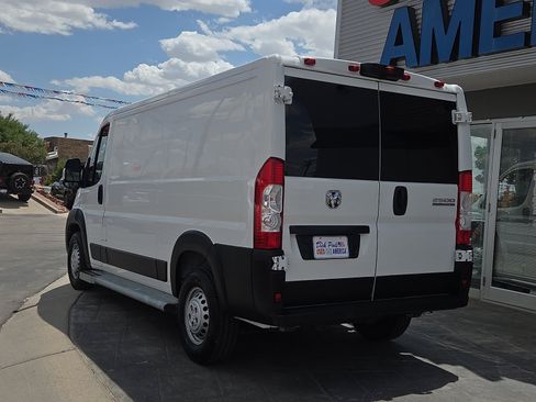Used 2025 RAM ProMaster 2500 w/ U-Haul Equipment Group FWD image 4