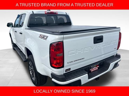 Used 2021 Chevrolet Colorado Z71 AWD/4WD image 3