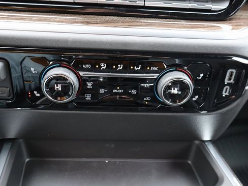 New 2026 Chevrolet Silverado 1500 LT Trail Boss w/ Convenience Package II image 11