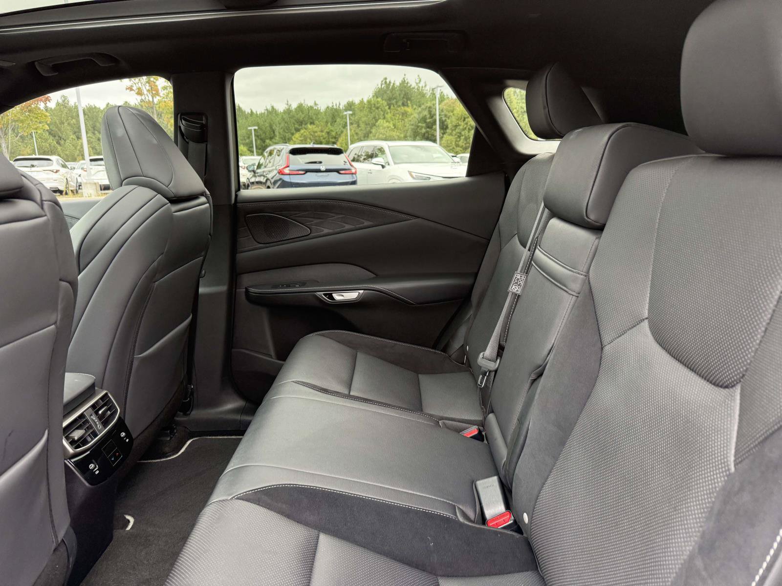 Used 2024 Lexus RX 500h F Sport w/ Cold Area Package AWD/4WD image 17