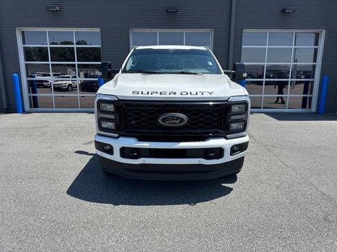 Used 2026 Ford F250 Lariat w/ Black Appearance Package AWD/4WD image 5