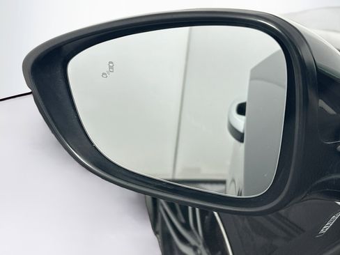 Used 2021 Honda Accord Touring image 16