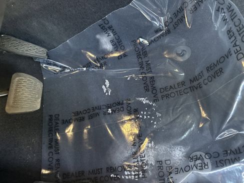 Used 2025 Jeep Wrangler Sport image 16