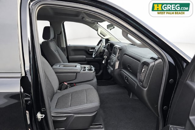Used 2019 Chevrolet Silverado 1500 Custom w/ Custom Convenience Package AWD/4WD image 11