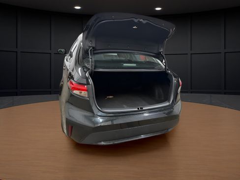Used 2022 Toyota Corolla LE FWD image 7