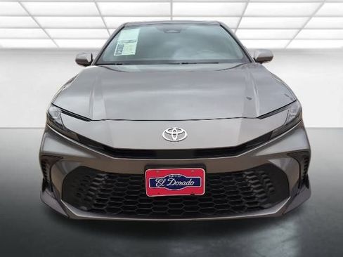 Used 2025 Toyota Camry SE image 24