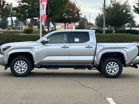 New 2025 Toyota Tacoma SR5 image 9
