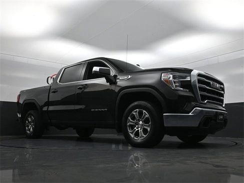 Used 2020 GMC Sierra 1500 SLE w/ SLE Value Package image 26