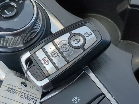 Used 2024 Ford Escape Platinum AWD/4WD image 32