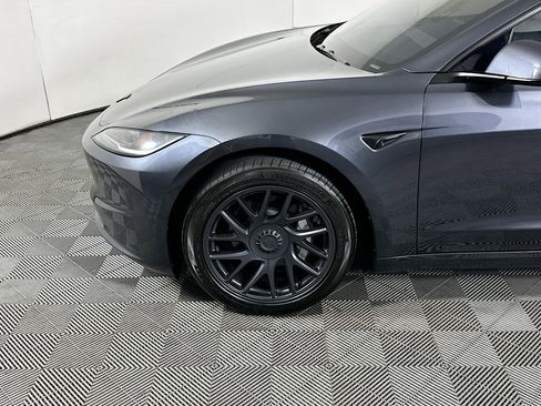 Used 2025 Tesla Model 3 Long Range image 11