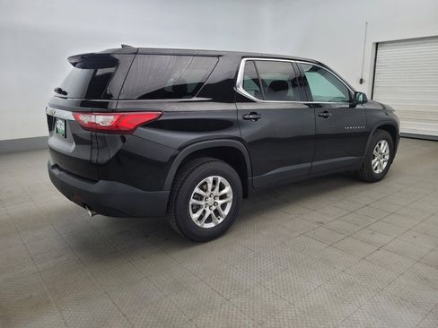 Used 2021 Chevrolet Traverse LS image 10