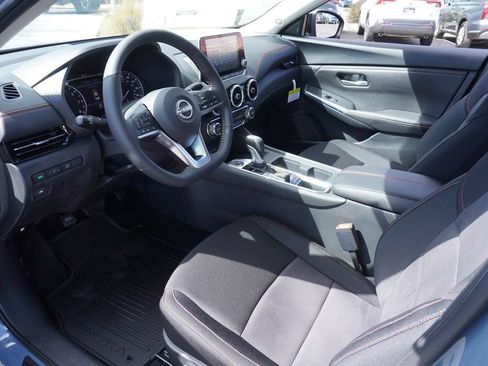 Certified 2025 Nissan Sentra SR FWD image 16