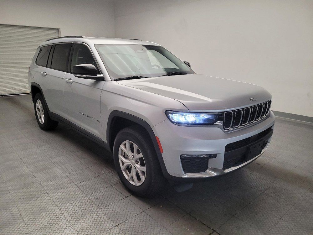 Used 2023 Jeep Grand Cherokee L Limited w/ Luxury Tech Group II AWD/4WD image 13