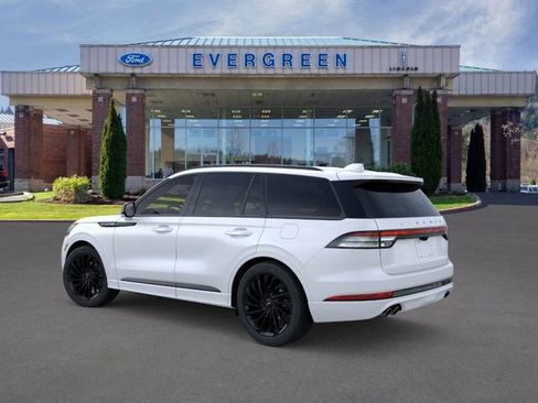 New 2026 Lincoln Aviator Reserve image 4