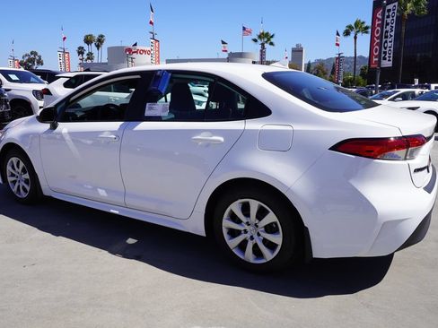 Certified 2026 Toyota Corolla LE FWD image 5
