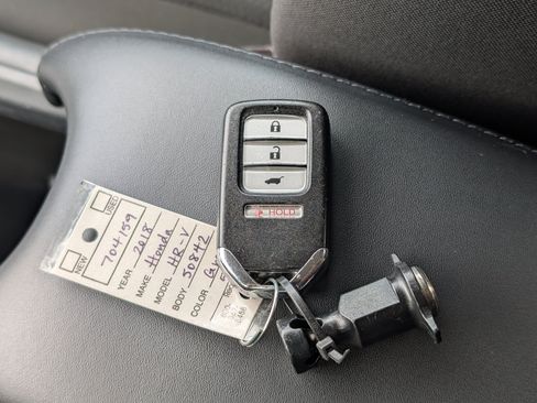 Used 2018 Honda HR-V EX image 35