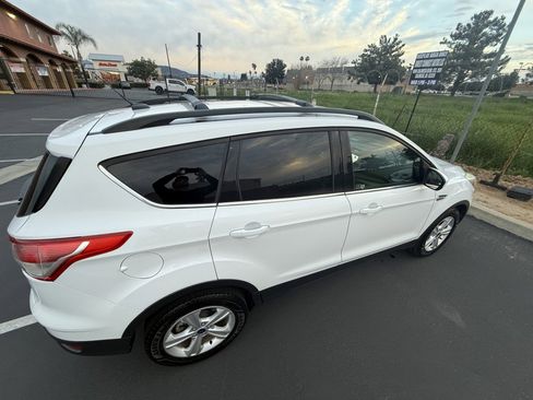 Used 2016 Ford Escape SE w/ Equipment Group 201A image 7