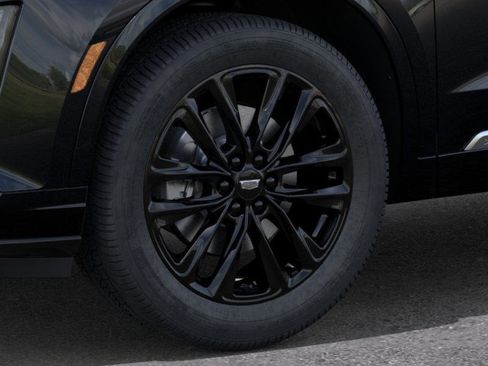 New 2025 Cadillac XT6 Luxury image 9