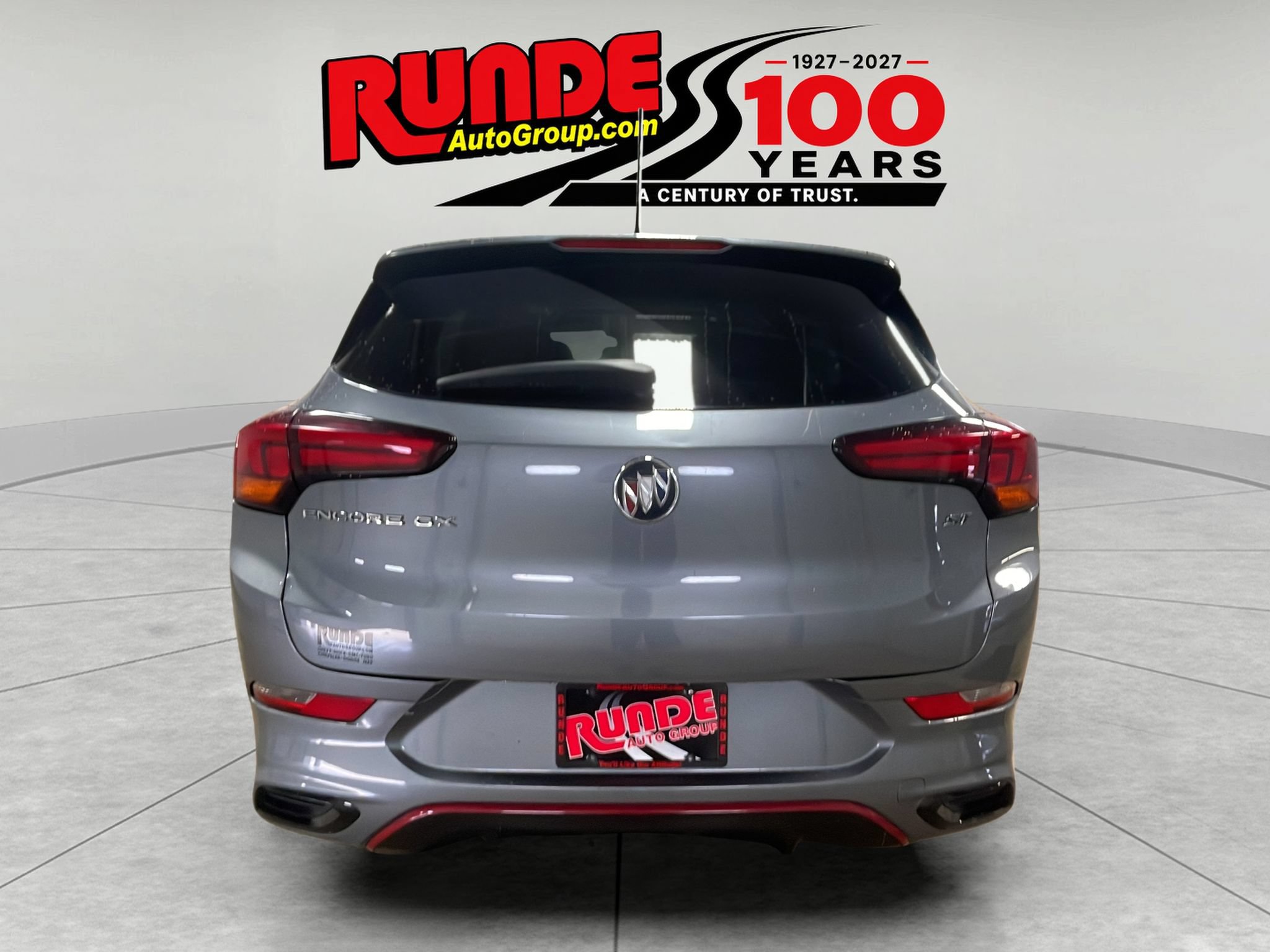 Used 2021 Buick Encore GX Select w/ Sport Touring Package FWD image 4