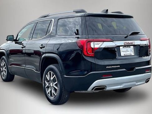 Used 2023 GMC Acadia SLE w/ Driver Convenience Package image 4