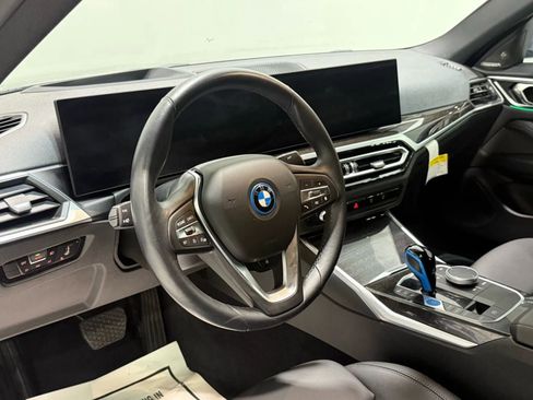 Used 2023 BMW i4 eDrive35 w/ Premium Package image 13