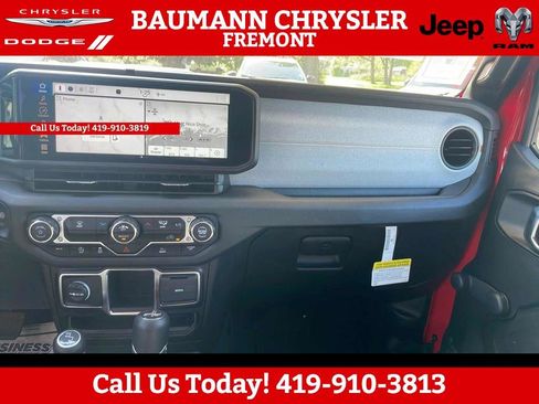 Used 2024 Jeep Wrangler Sport image 12