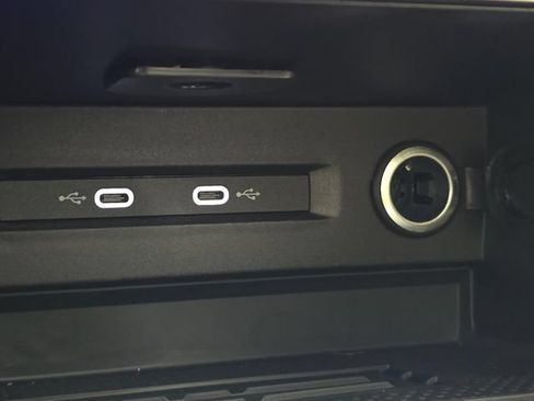 New 2026 Volkswagen Taos SE FWD image 26