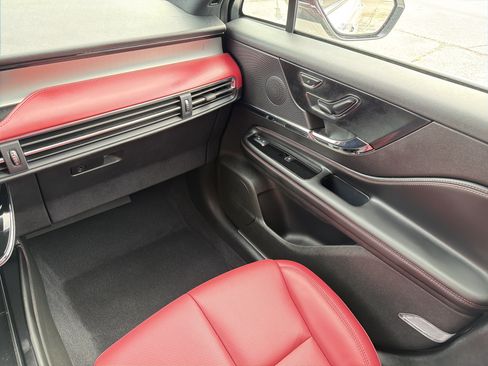 Certified 2023 Lincoln Corsair Reserve FWD image 21
