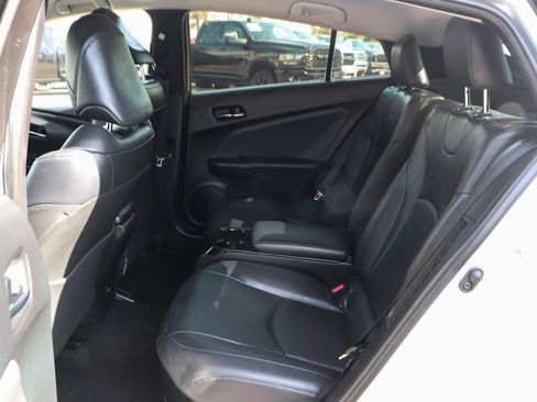 Used 2018 Toyota Prius Prime Premium w/ Carpet Mat Package FWD image 31