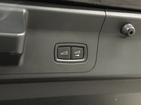 Certified 2022 Porsche Panamera 4 Platinum Edition image 63