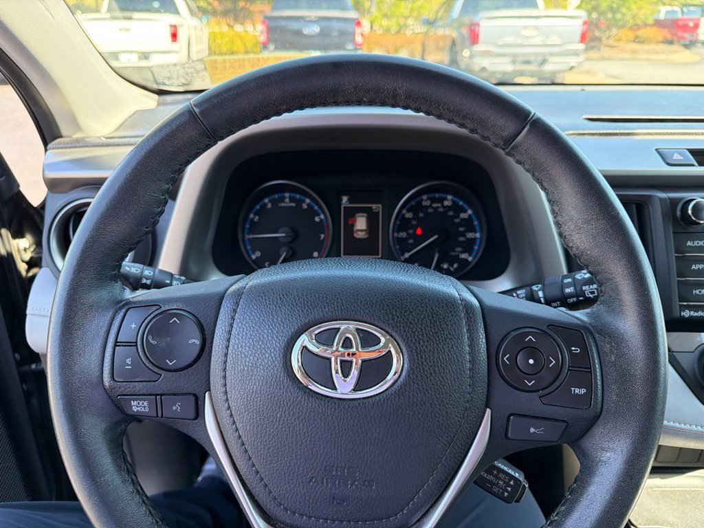 Used 2017 Toyota RAV4 XLE w/ Plus Extra Value Package AWD/4WD image 7