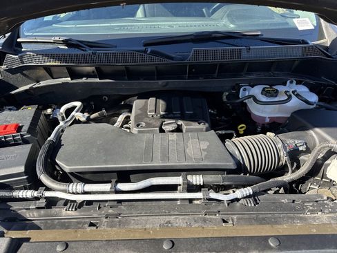 Used 2024 Chevrolet Silverado 1500 LT image 33