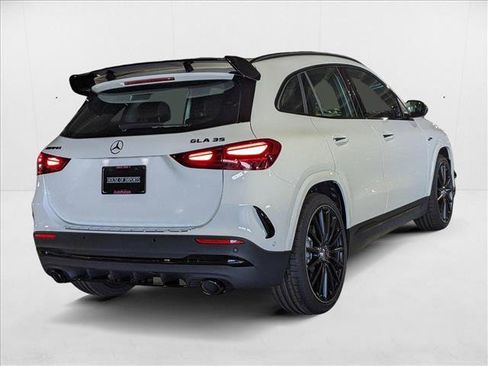 New 2025 Mercedes-Benz GLA 35 AMG 4MATIC image 2