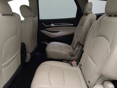 Used 2018 Buick Enclave Premium w/ Experience Buick Package FWD image 18