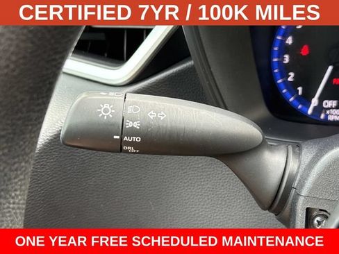Used 2022 Toyota Corolla LE FWD image 26