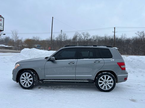 Used 2011 Mercedes-Benz GLK 350 4MATIC image 3