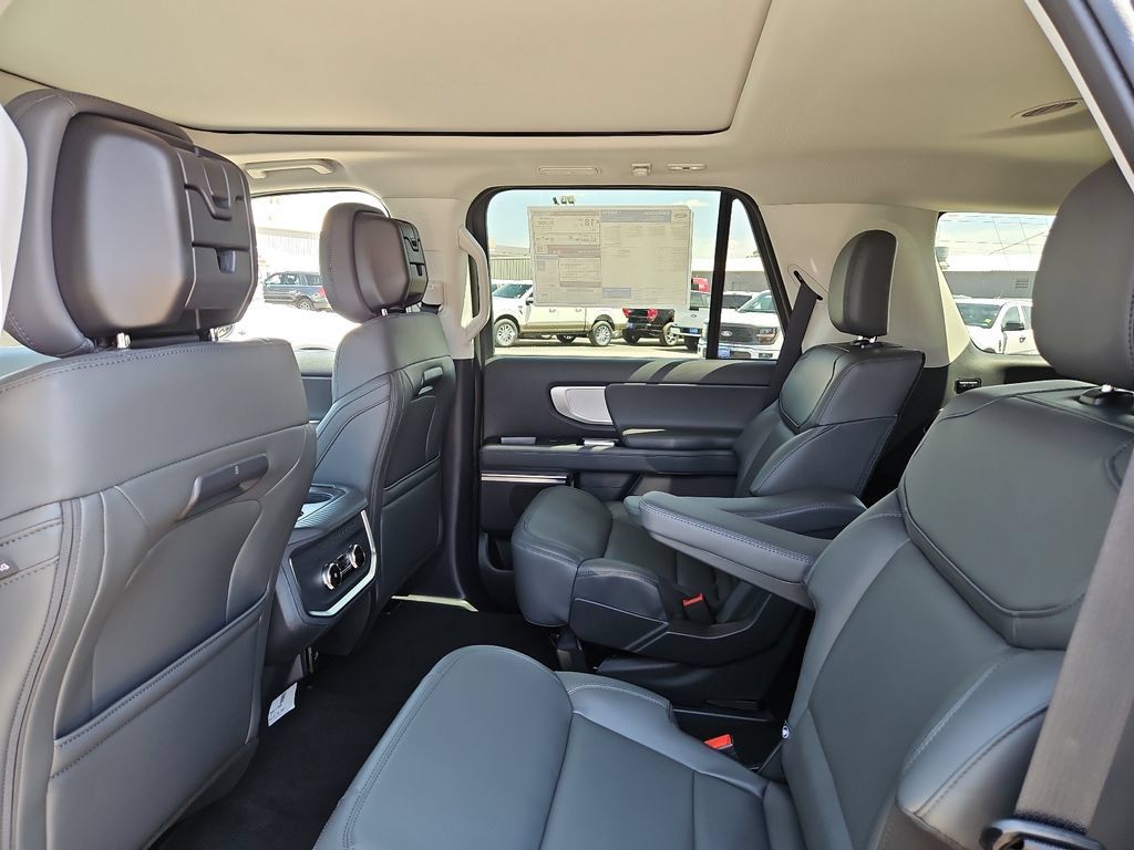 New 2027 Ford Expedition Active RWD image 19