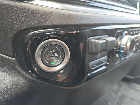 Used 2025 GMC Sierra 1500 SLT RWD image 25
