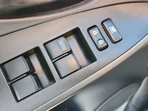 Used 2011 Toyota RAV4 Base image 36