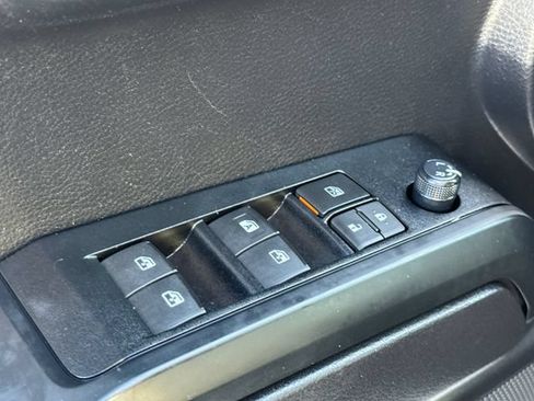Used 2021 Toyota Tacoma SR w/ SR Convenience Package RWD image 19