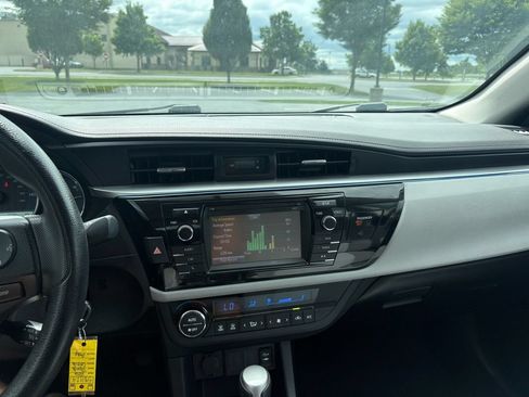 Used 2016 Toyota Corolla LE FWD image 24